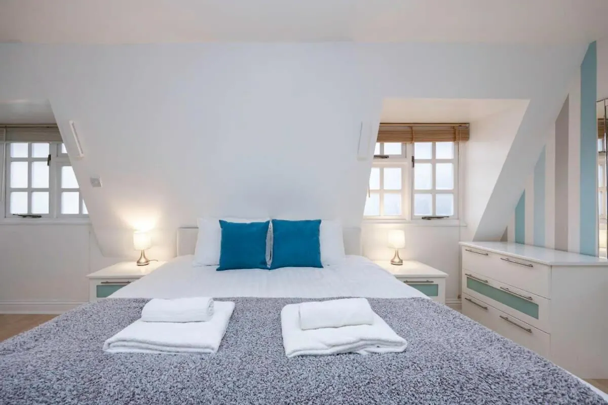 Host & Stay - Sillwood Seafront Brighton Holiday home